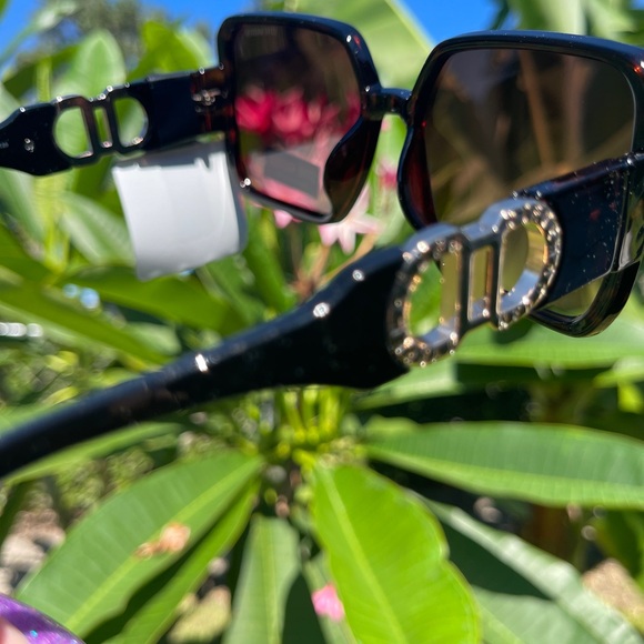 STEVE MADDEN Dark Tinted Square In Aleric Multi Sunglasses 100% UV Protection - Picture 8 of 13